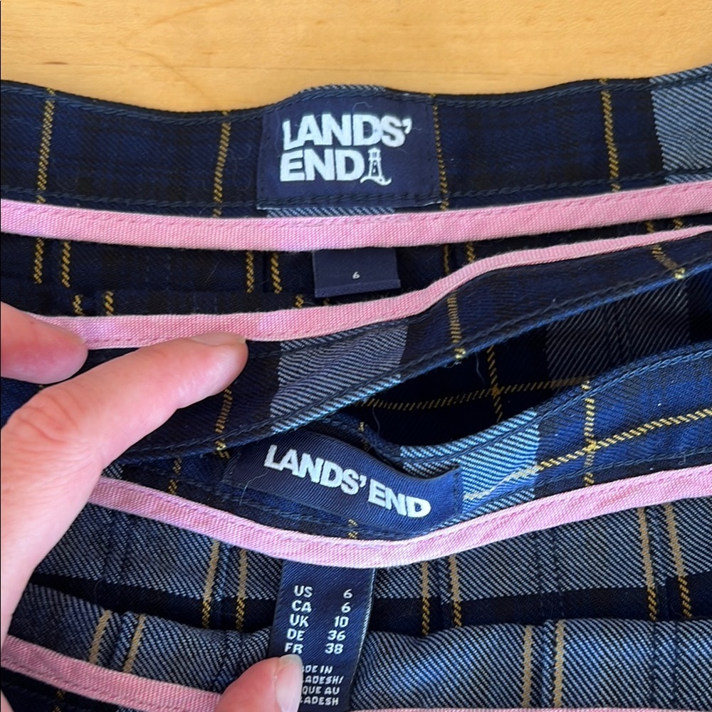 Two Lands' End classic navy plaid skirts women’s size 6 box pleat